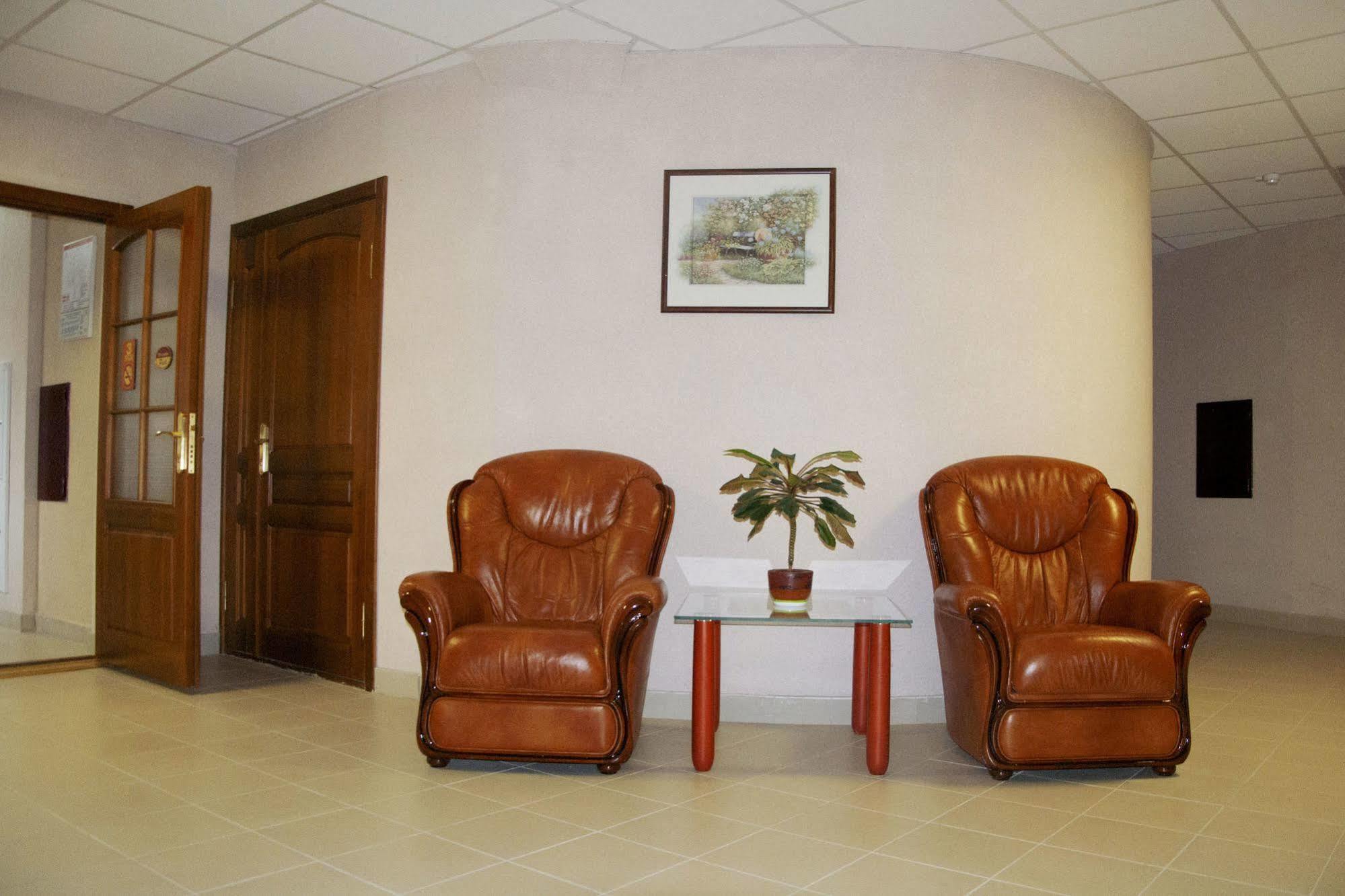 Voyage Hotel Minsk Buitenkant foto