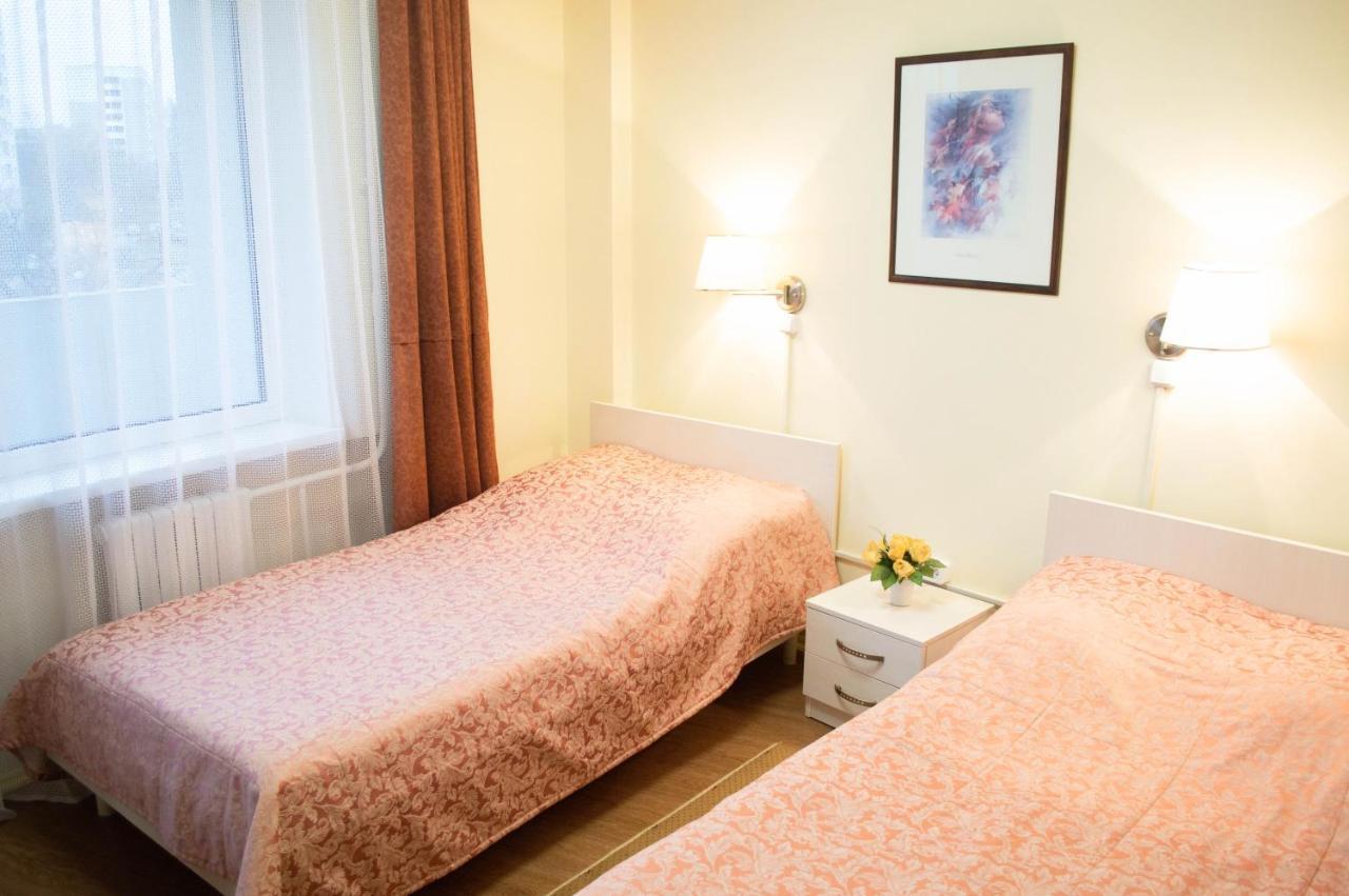 Voyage Hotel Minsk Buitenkant foto
