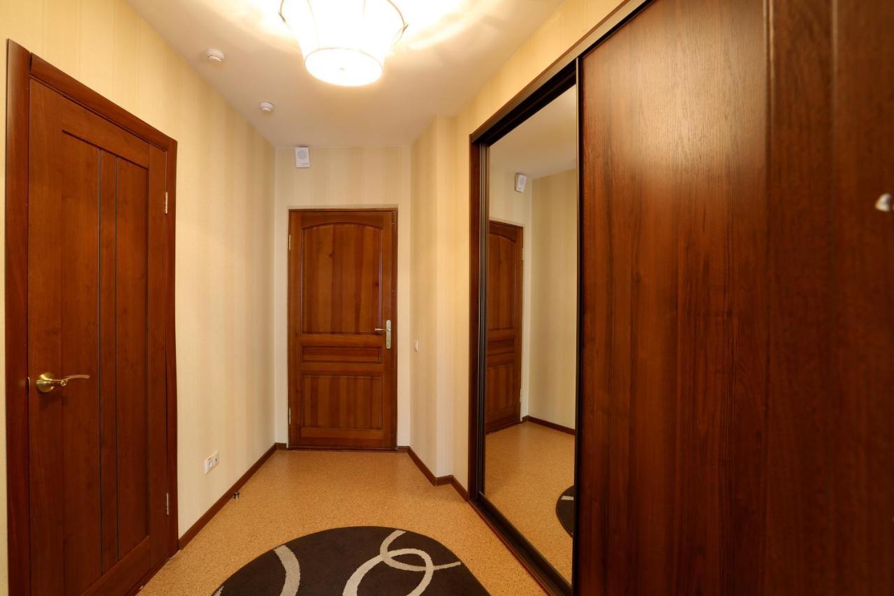 Voyage Hotel Minsk Buitenkant foto